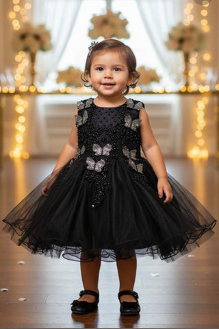 Girl Tres Elegant Girl Tres Elegant