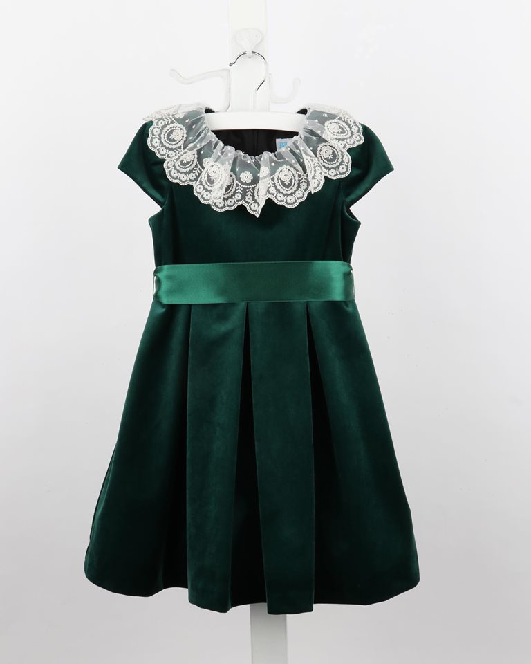 6499-GN-C Velvet Dress w/Lace Collar Tres Elegant 6499-GN-C Velvet Dress w/Lace Collar Tres Elegant
